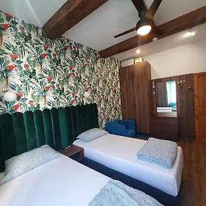 Privatunterkunft Luxurio With Baths, Livorno